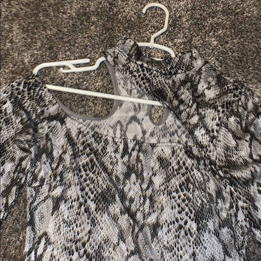 Snake dress - Picture 2 of 3